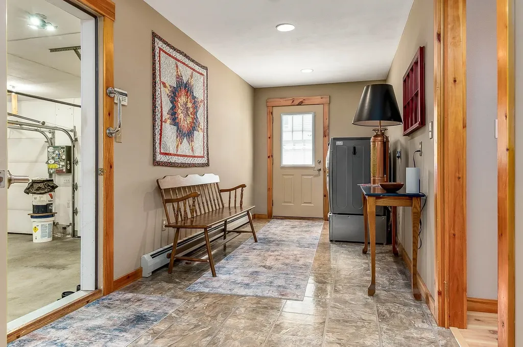 14 1/2 Yvonne Street Rochester NH 03867