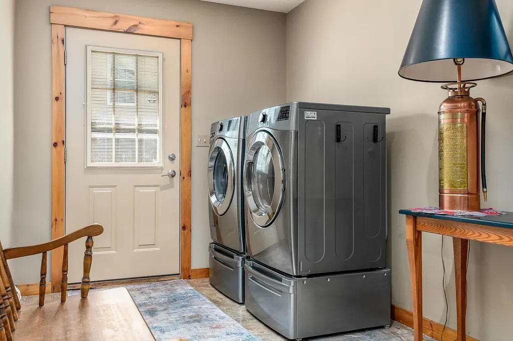 14 1/2 Yvonne Street Rochester NH 03867