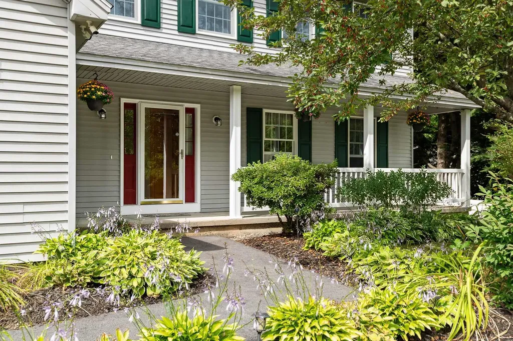 14 1/2 Yvonne Street Rochester NH 03867