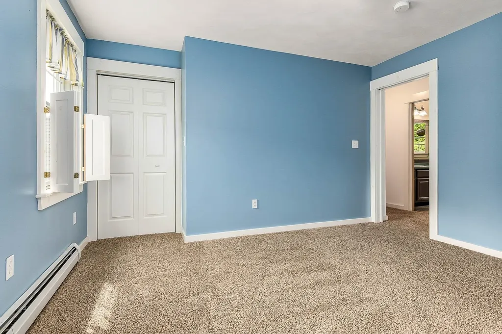 14 1/2 Yvonne Street Rochester NH 03867