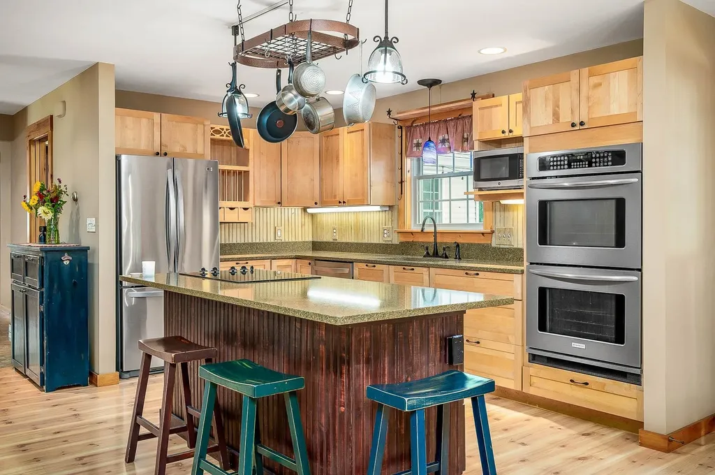 14 1/2 Yvonne Street Rochester NH 03867