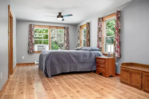 14 1/2 Yvonne Street Rochester NH 03867