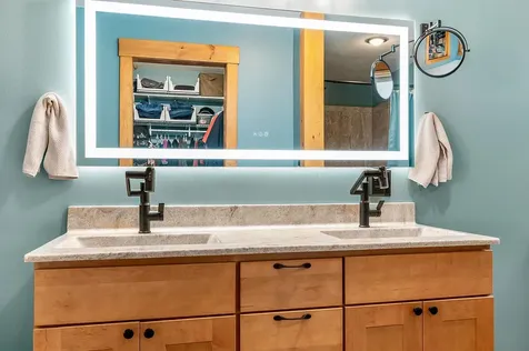 14 1/2 Yvonne Street Rochester NH 03867