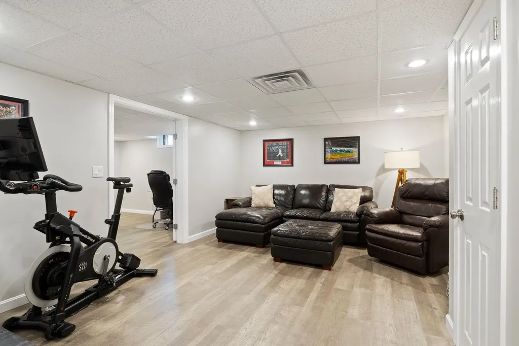 6 Aspen Drive Somersworth NH 03878