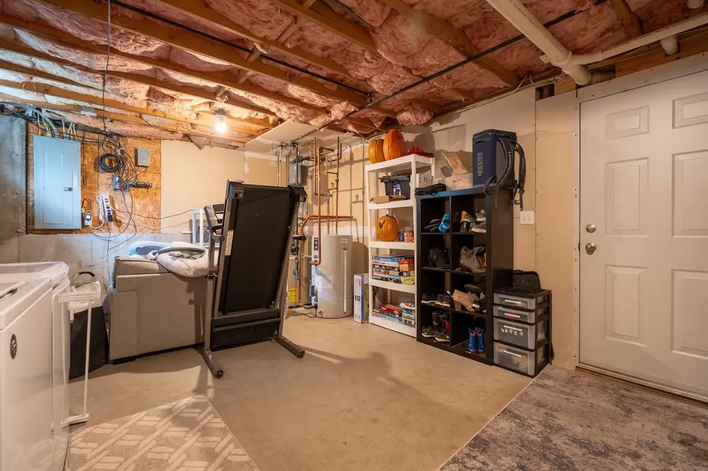 7 Grebenstein Drive Newton NH 03858