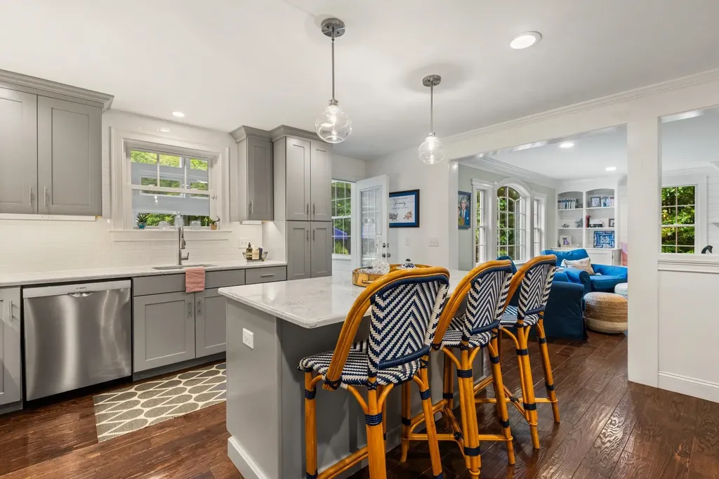 23 Rockrimmon Road North Hampton NH 03862