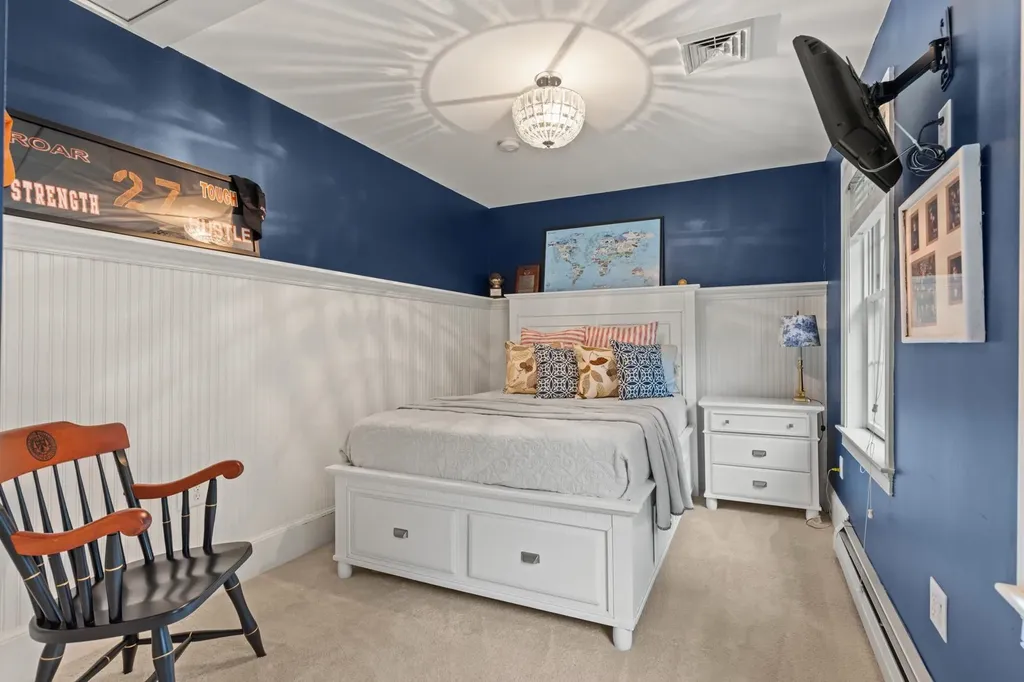 23 Rockrimmon Road North Hampton NH 03862