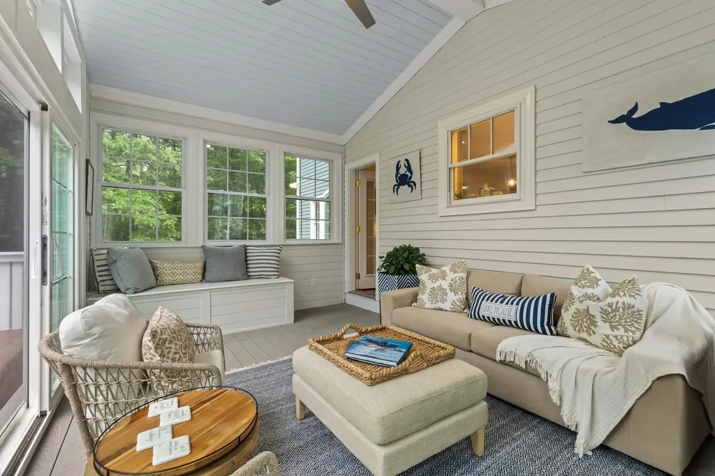 23 Rockrimmon Road North Hampton NH 03862