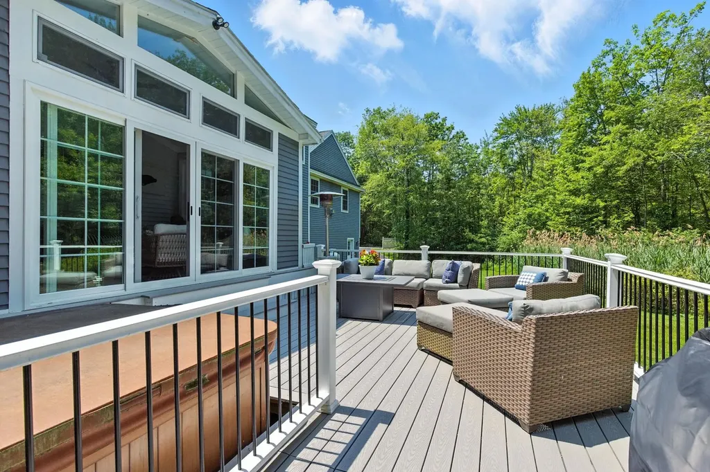 23 Rockrimmon Road North Hampton NH 03862