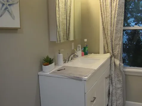 162 Central Street Manchester NH 03103