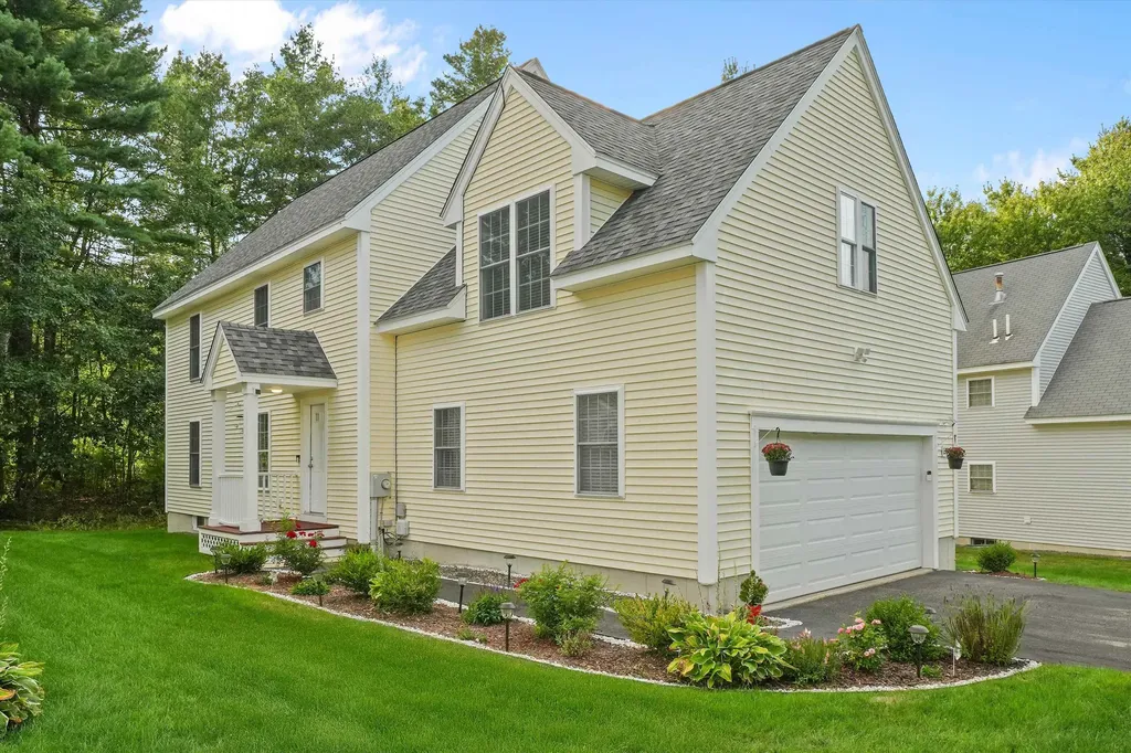 138 Barbara Lane Hudson NH 03051