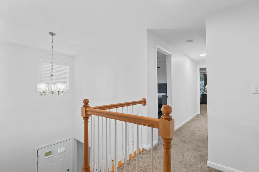 138 Barbara Lane Hudson NH 03051