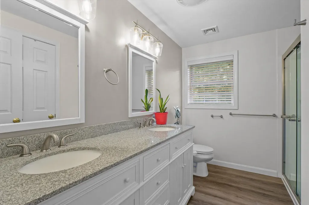 138 Barbara Lane Hudson NH 03051