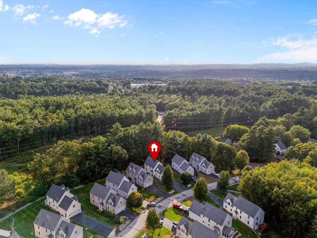 138 Barbara Lane Hudson NH 03051