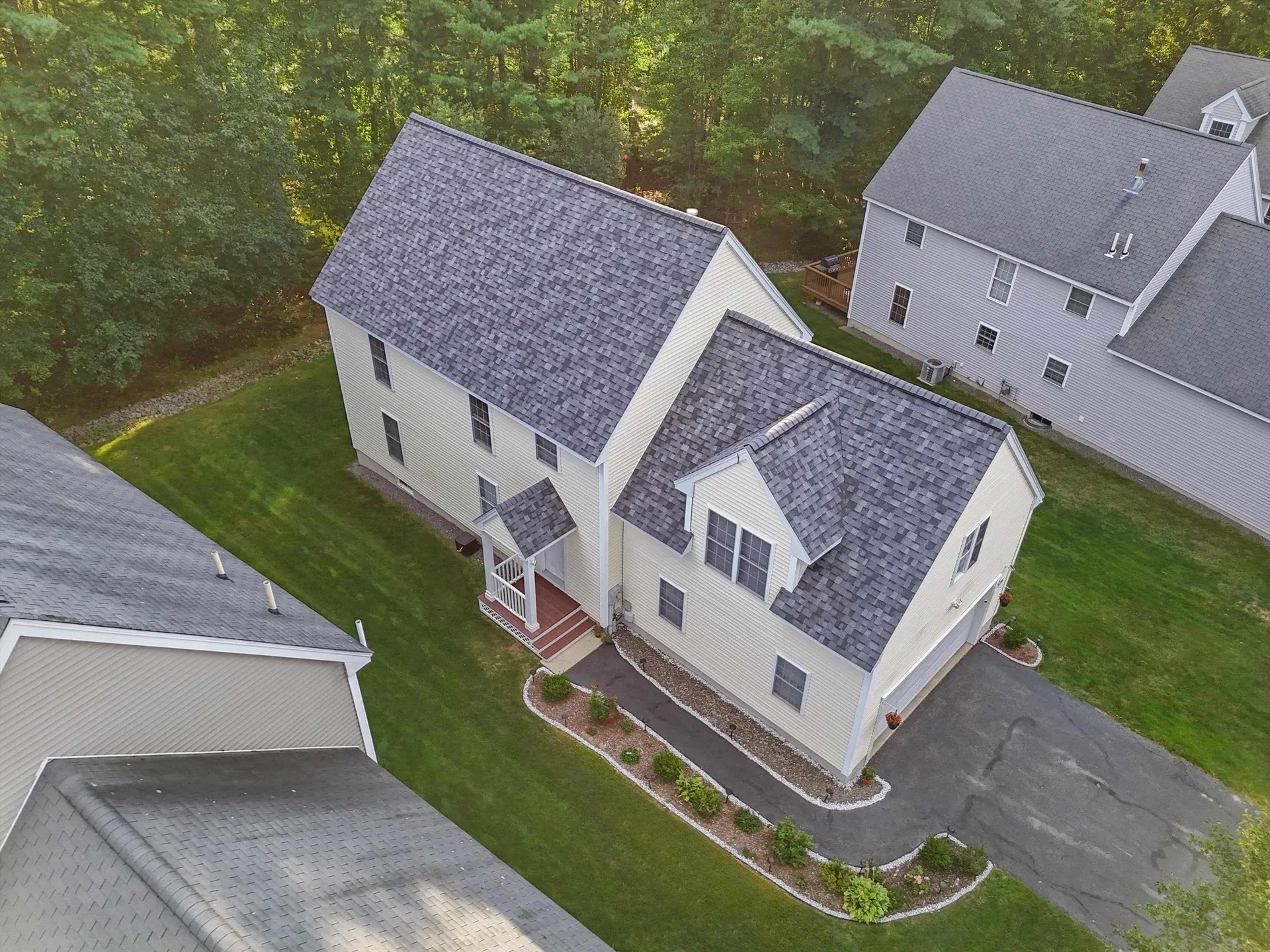 138 Barbara Lane Hudson NH 03051