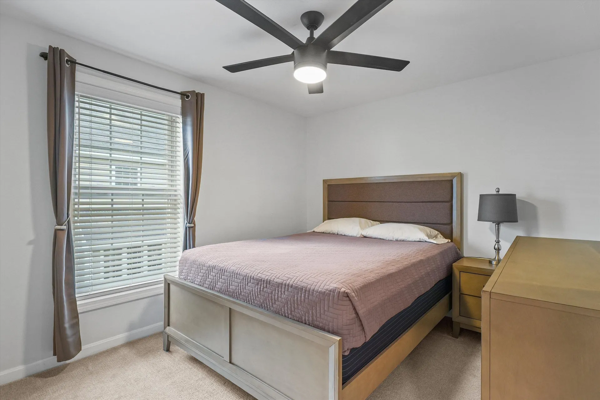 138 Barbara Lane Hudson NH 03051