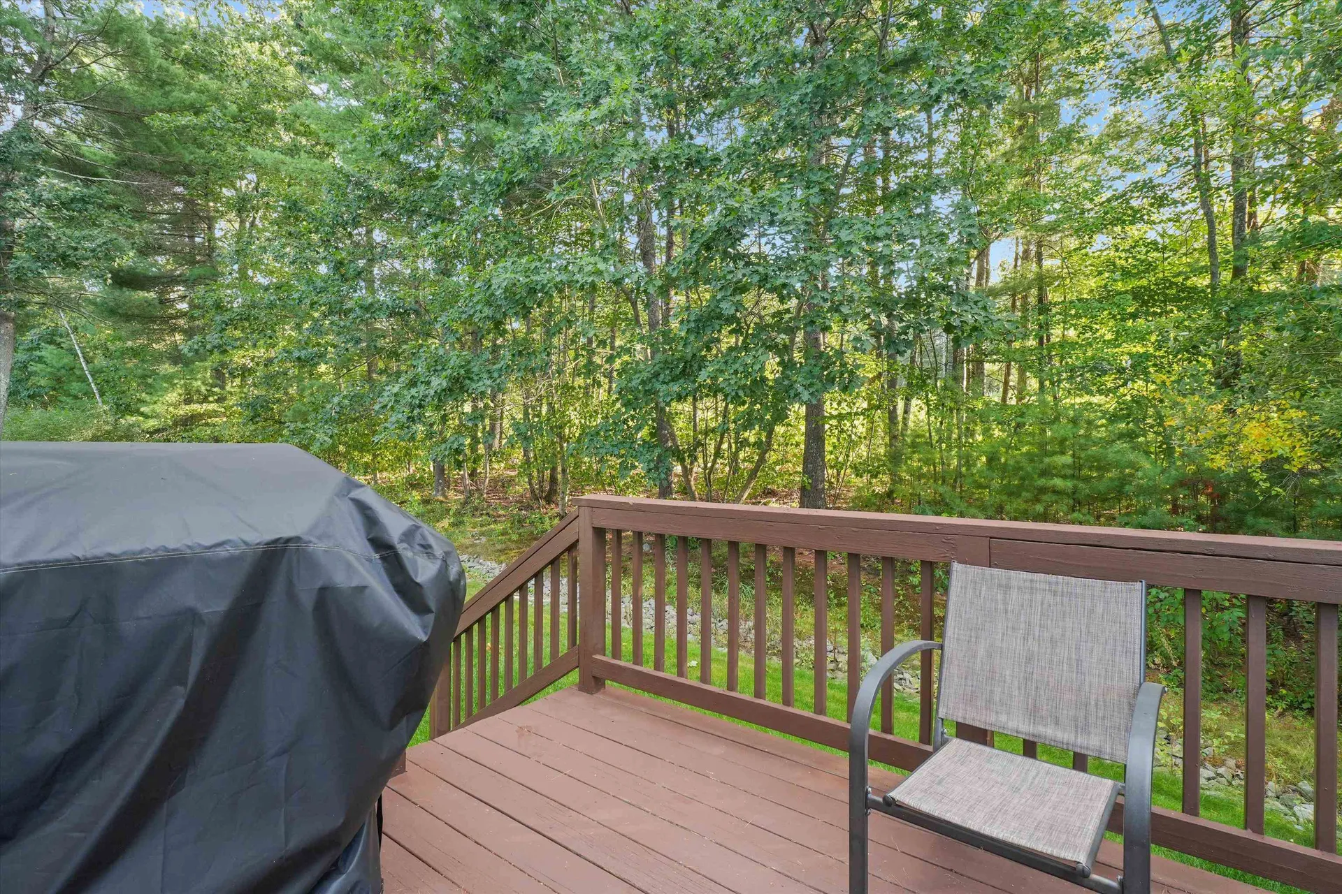 138 Barbara Lane Hudson NH 03051