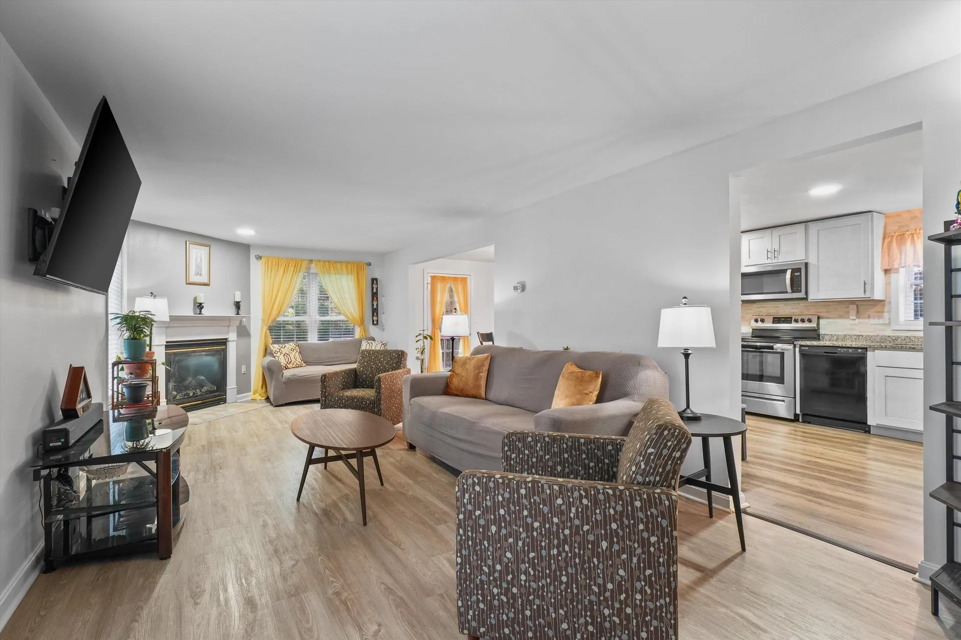 138 Barbara Lane Hudson NH 03051