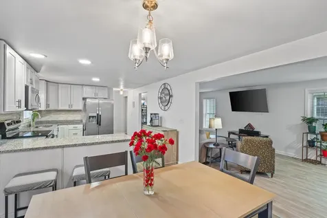 138 Barbara Lane Hudson NH 03051