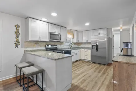 138 Barbara Lane Hudson NH 03051