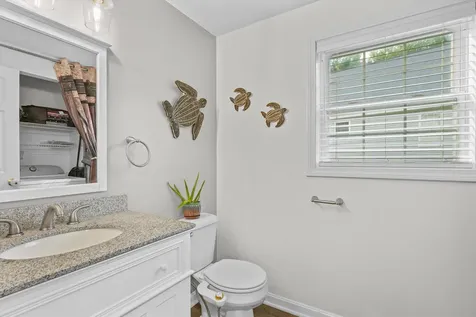 138 Barbara Lane Hudson NH 03051