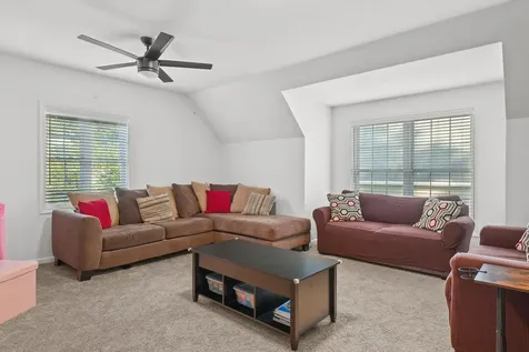 138 Barbara Lane Hudson NH 03051