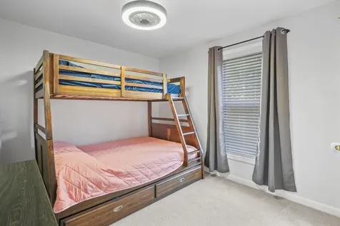 138 Barbara Lane Hudson NH 03051