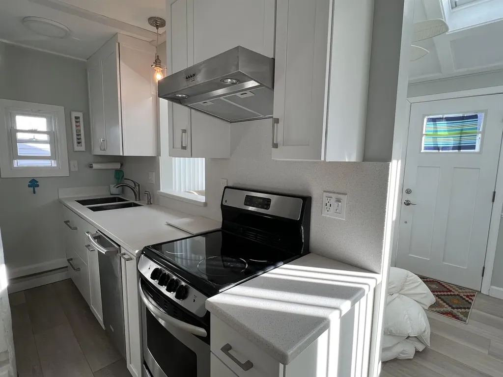470 Winnacunnett Road Hampton NH 03862