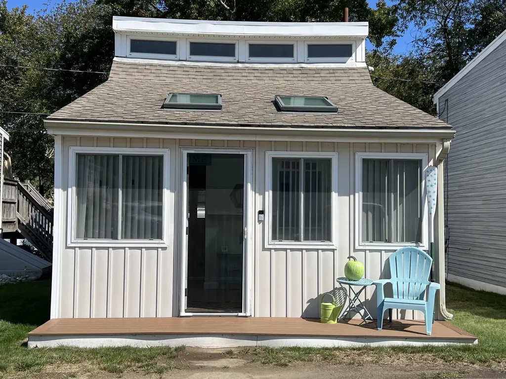 470 Winnacunnett Road Hampton NH 03862