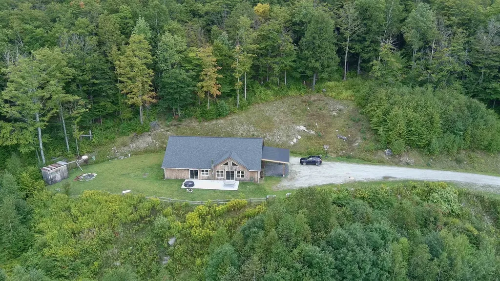 485 Smith Road Fayston VT 05660