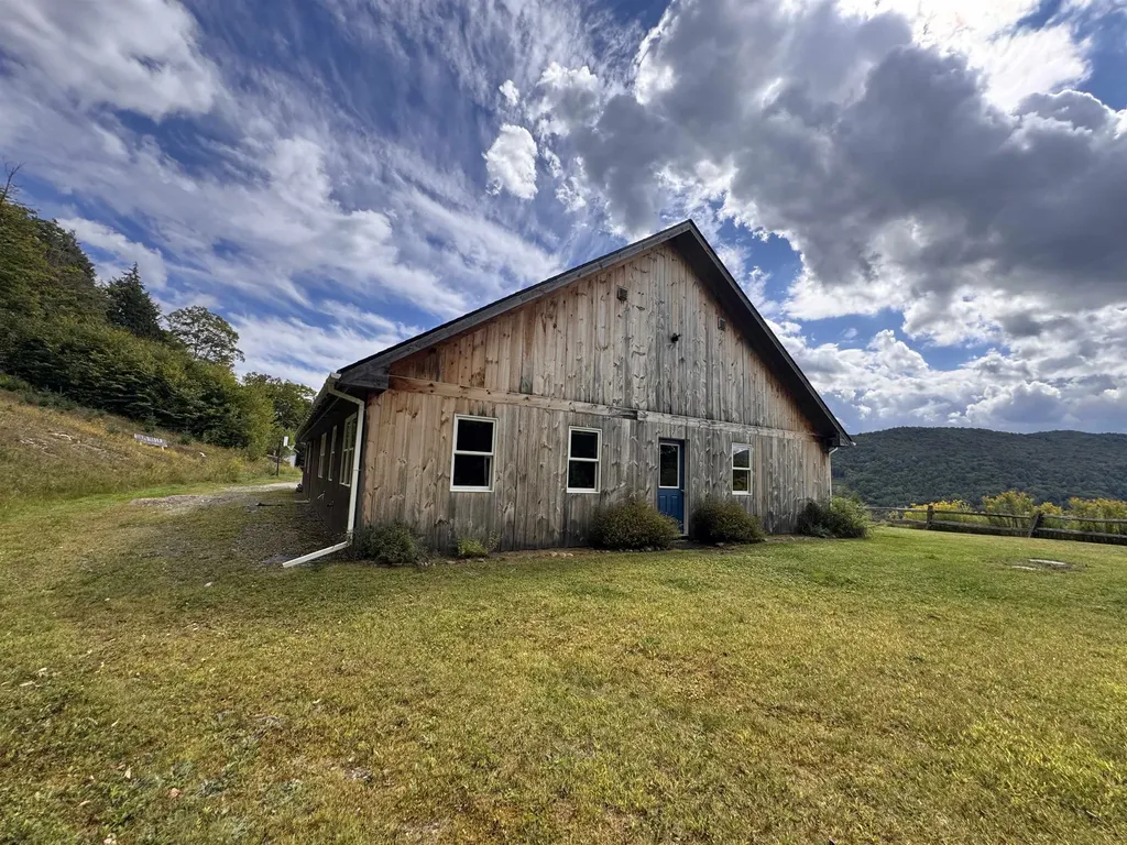 485 Smith Road Fayston VT 05660