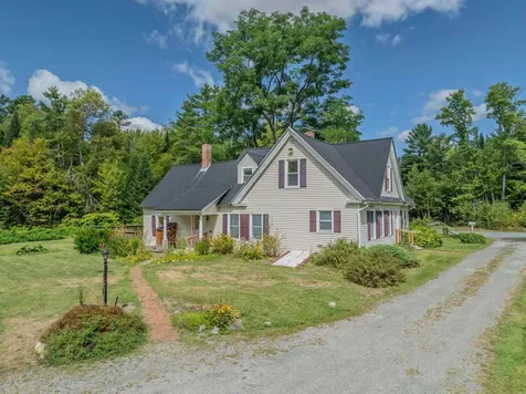 921 Old Waterford Road Littleton NH 03561