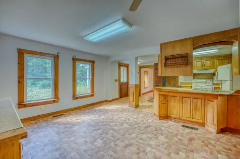 921 Old Waterford Road Littleton NH 03561