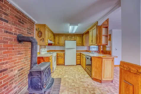 921 Old Waterford Road Littleton NH 03561