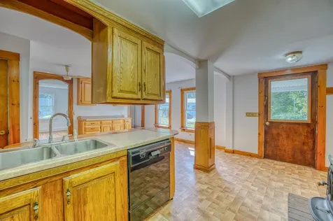 921 Old Waterford Road Littleton NH 03561