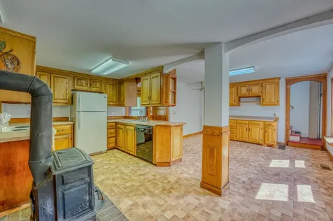 921 Old Waterford Road Littleton NH 03561