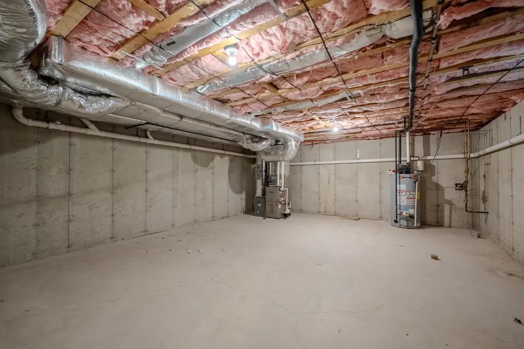 24 Cranberry Way Manchester NH 03109