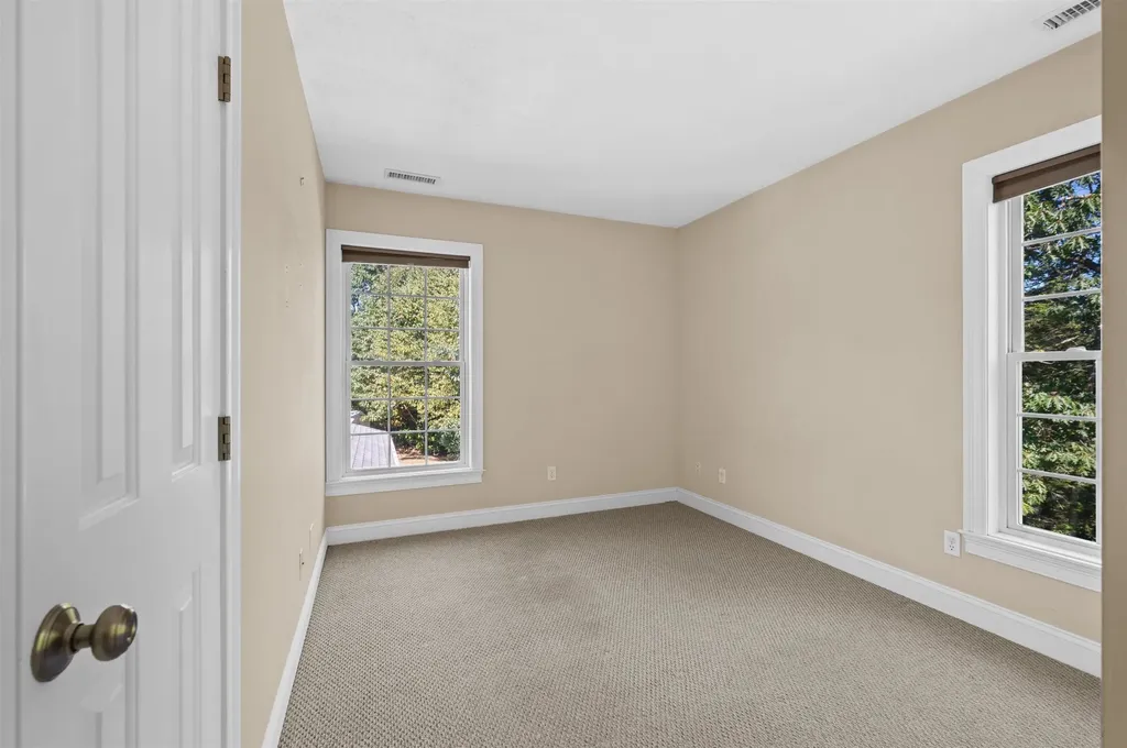 35 Gatchell Way Epping NH 03042