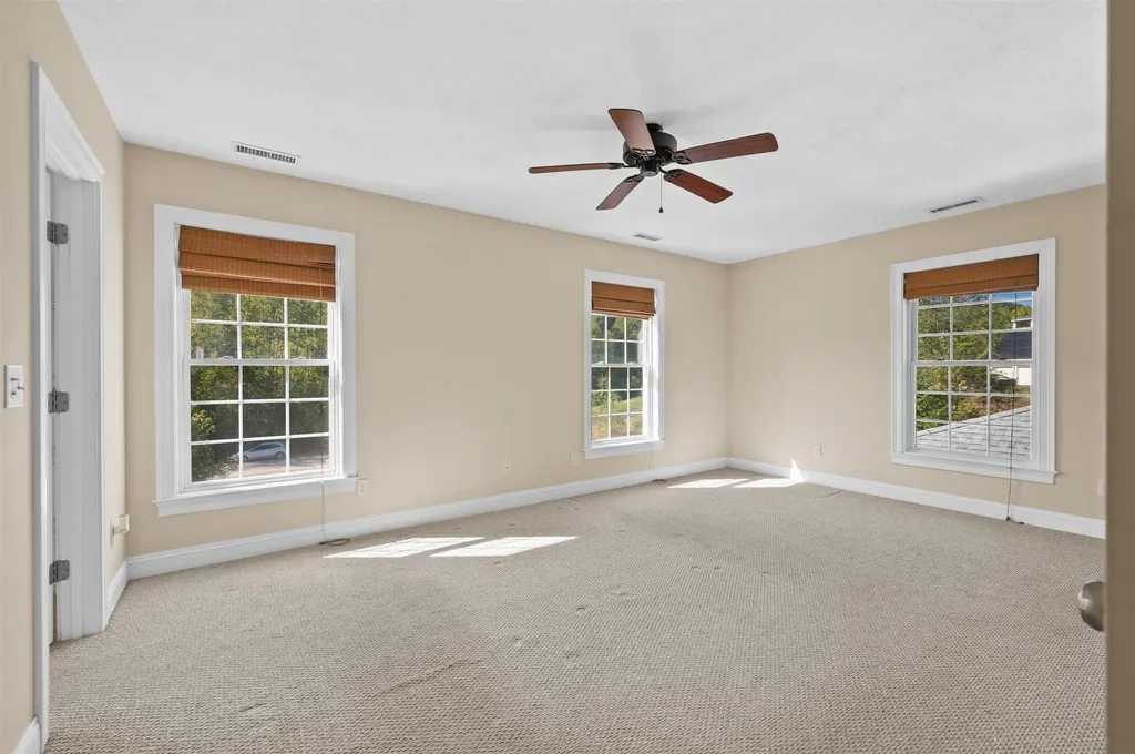 35 Gatchell Way Epping NH 03042