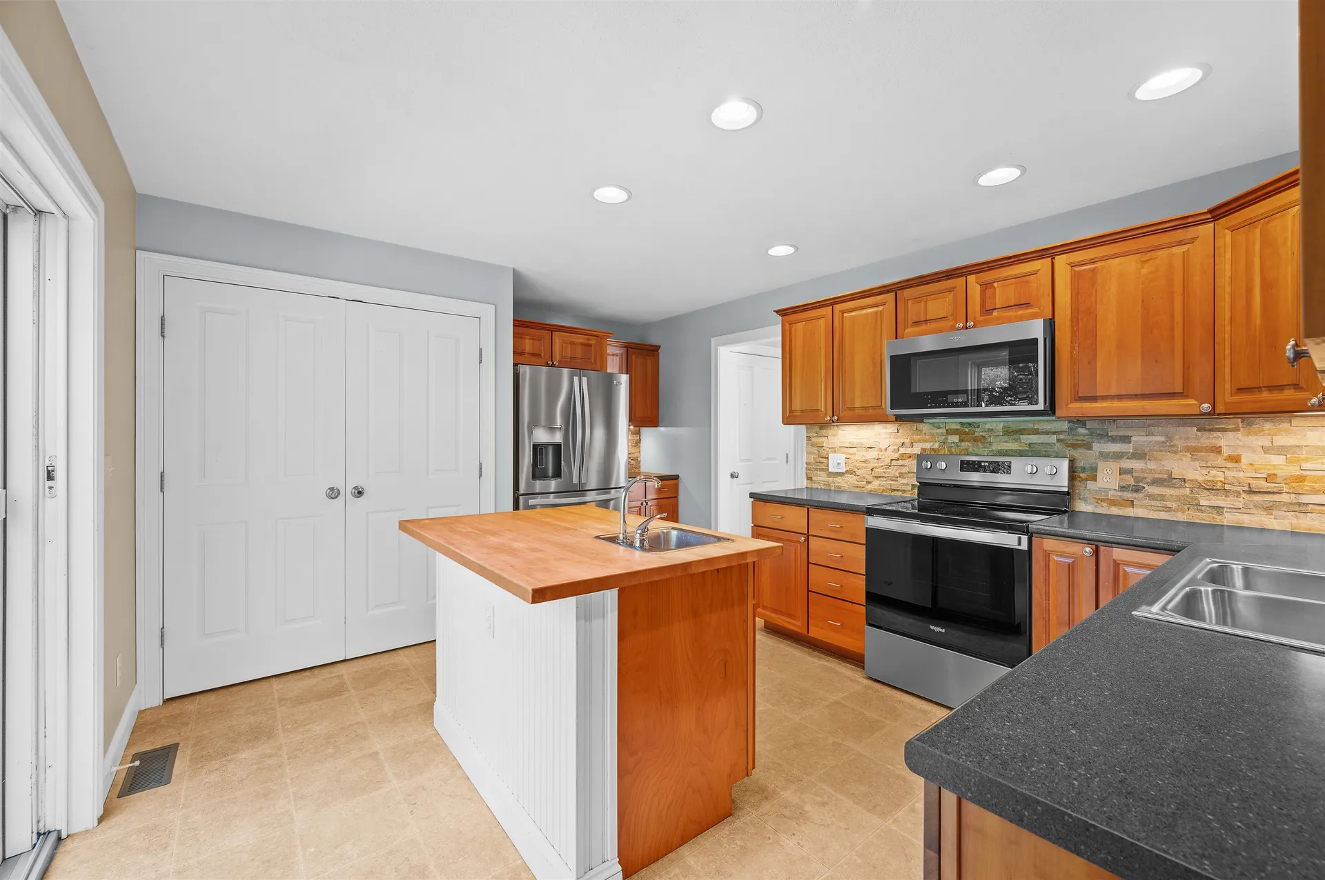 35 Gatchell Way Epping NH 03042