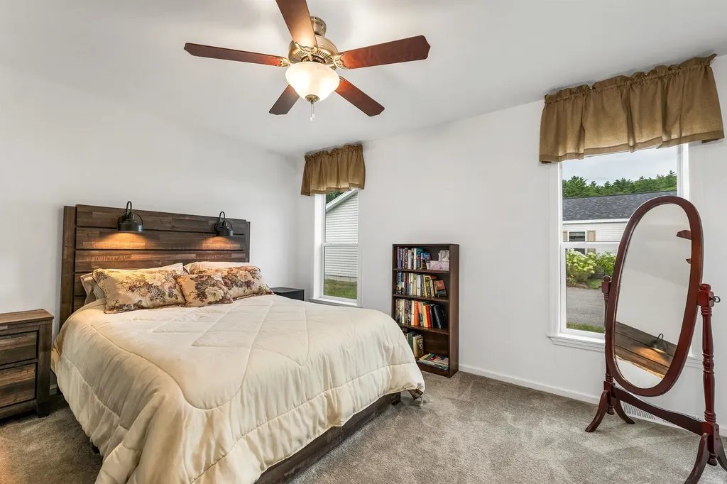 72 A Crescent Street Plymouth NH 03264