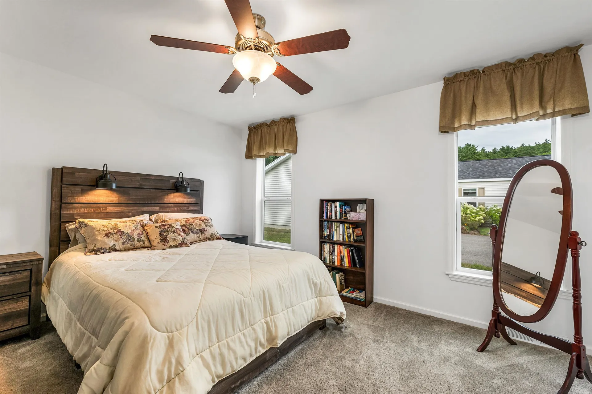 72 A Crescent Street Plymouth NH 03264