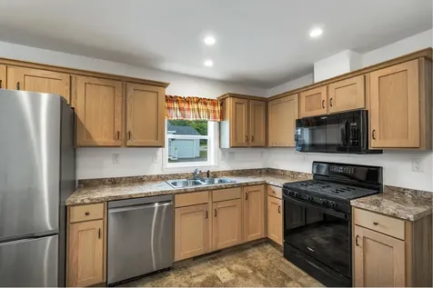 72 A Crescent Street Plymouth NH 03264