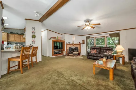 14 Chase Road Warren NH 03279