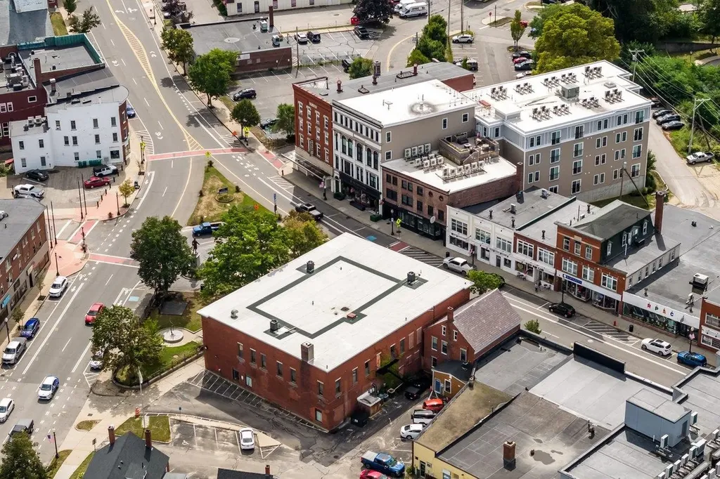 1 North Main Street Rochester NH 03867