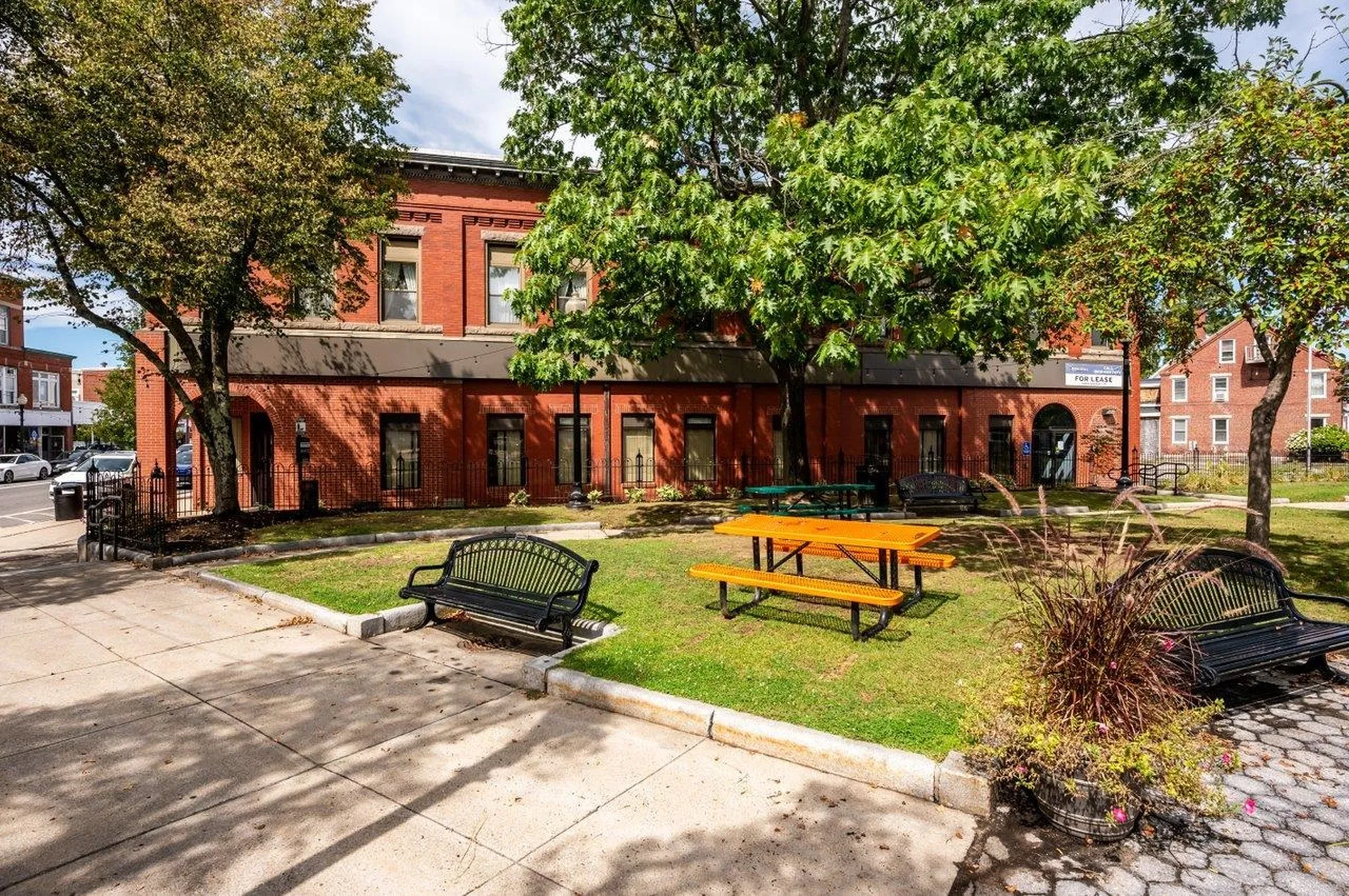 1 North Main Street Rochester NH 03867