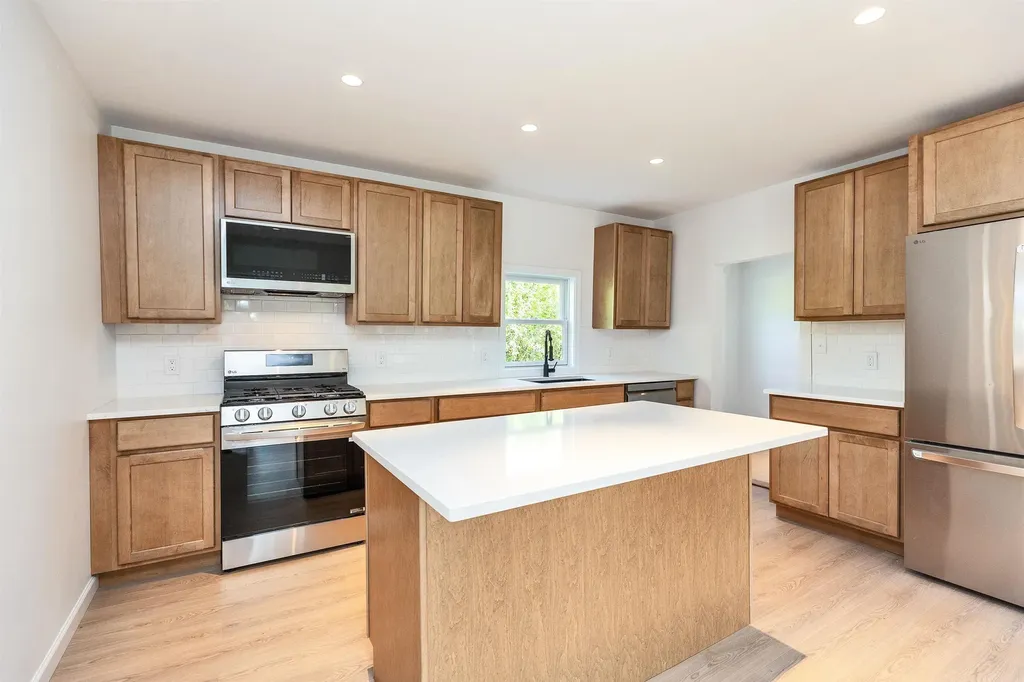 59 Hooksett Road Auburn NH 03032