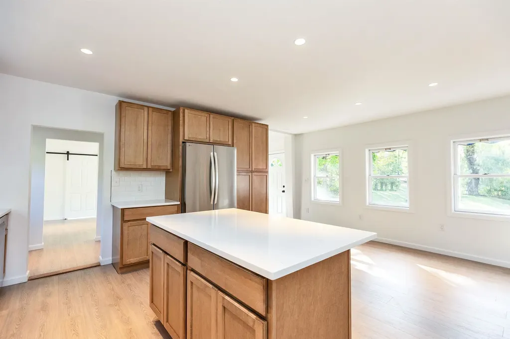 59 Hooksett Road Auburn NH 03032