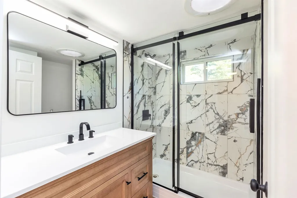 59 Hooksett Road Auburn NH 03032