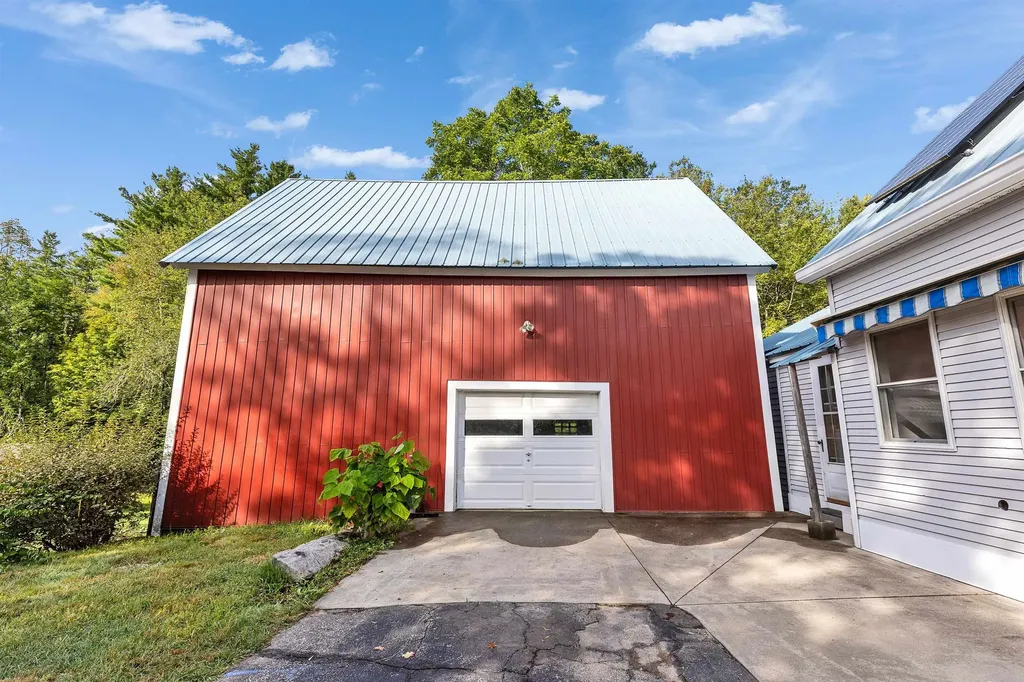 59 Hooksett Road Auburn NH 03032